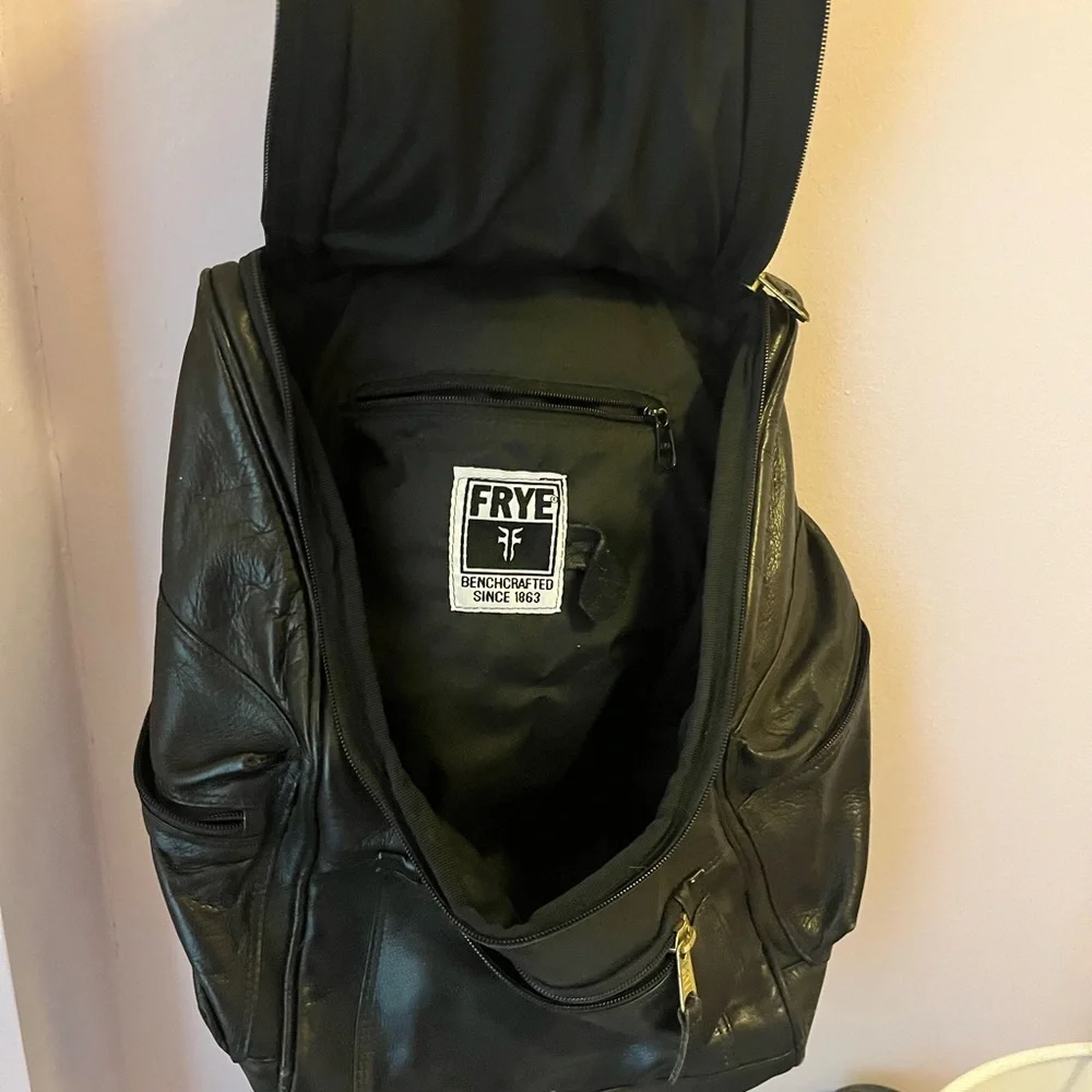 FRYE Men's Black Leather Backpack - FRYE Benchcrafted